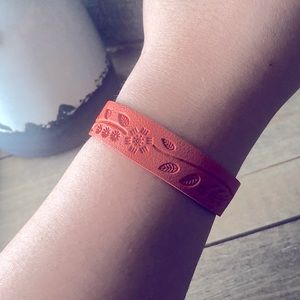 🆕 Paparazzi Leather Bracelet